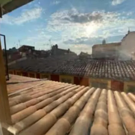 Dans Le Coeur Du Vieux * Nice